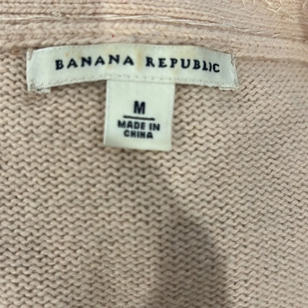 🔹 Banana Republic Beaded Cardigan